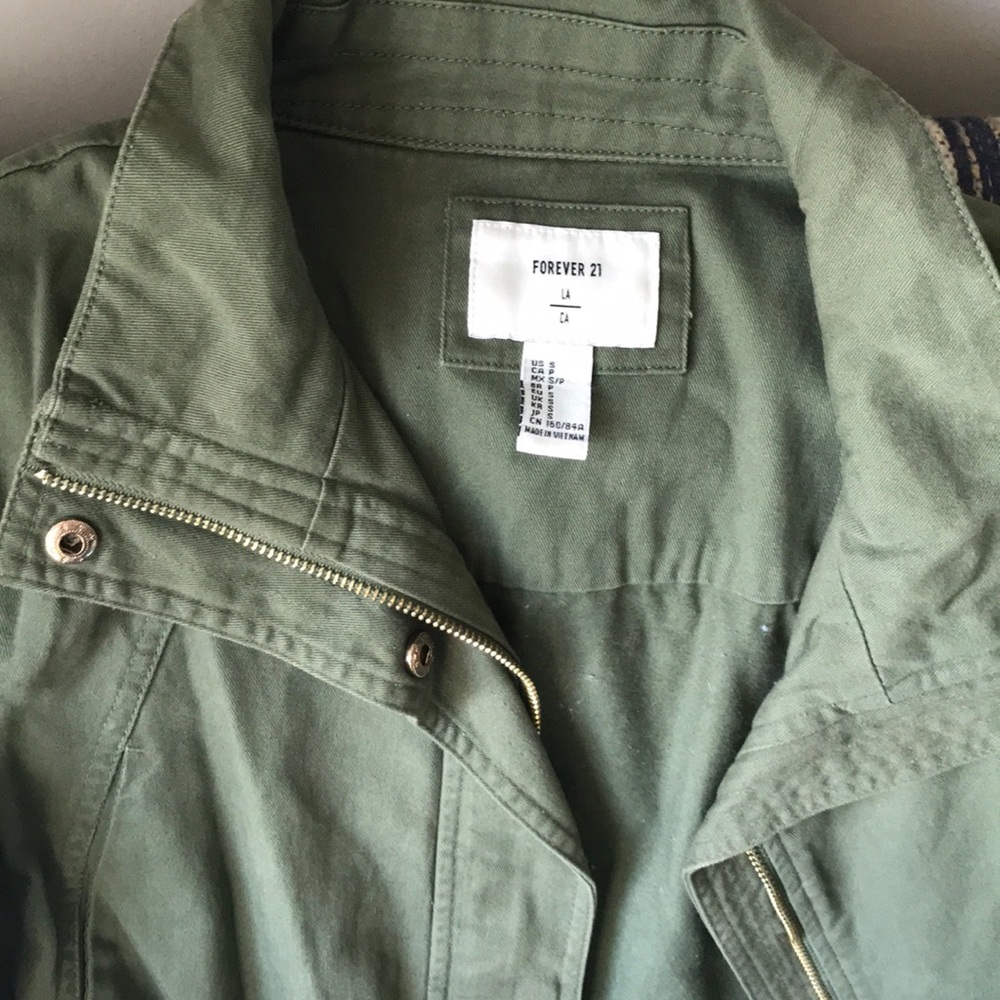 Spring jacket - Picture 3 of 8